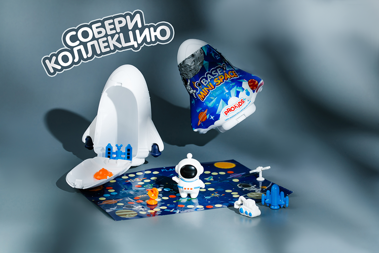 Ракета с космонавтом