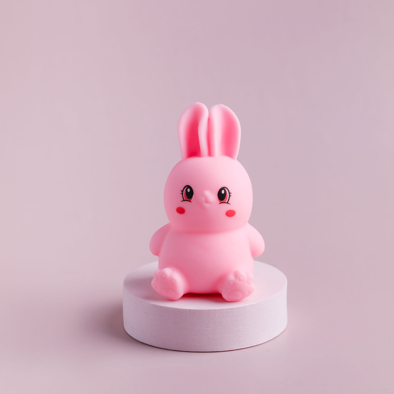 Игрушка-антистресс в виде зайки Игрушка-антистресс в виде зайки